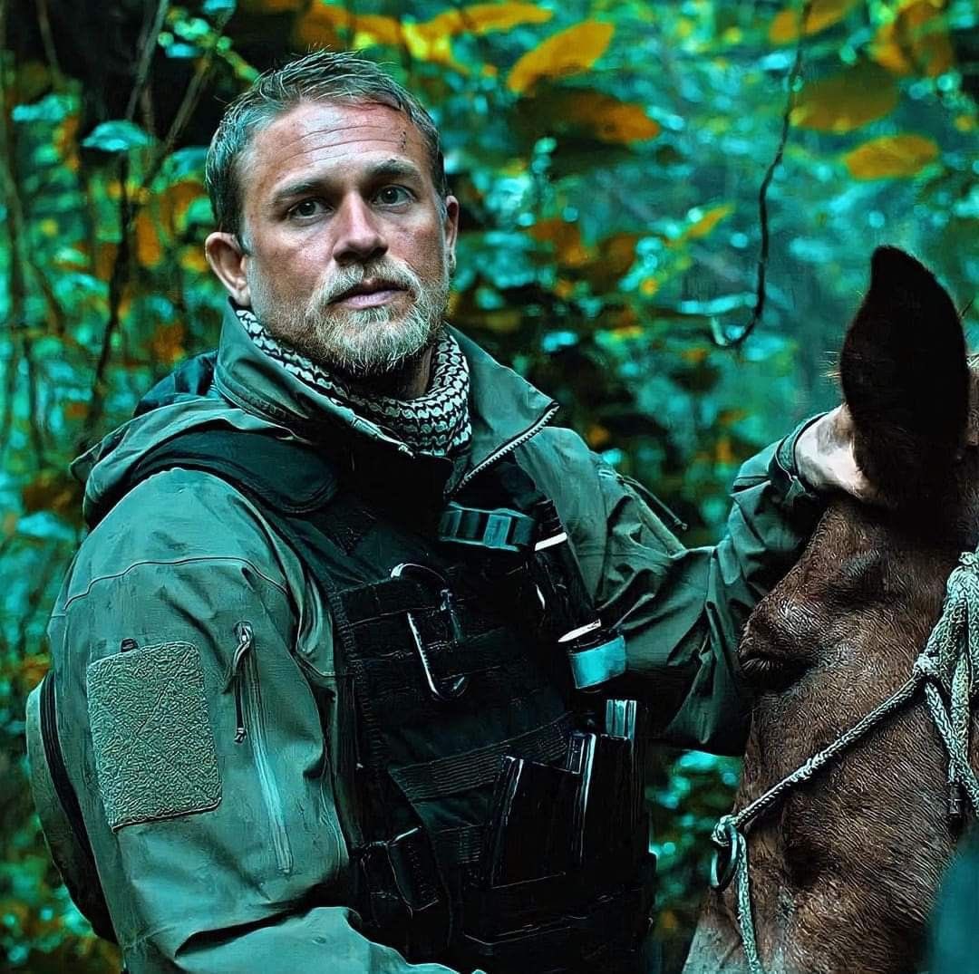 DailyHunnamUK's tweet photo. Such an incredible actor and so versatile, he’s amazing in everything that he does https://t.co/EqrlZbcxYn