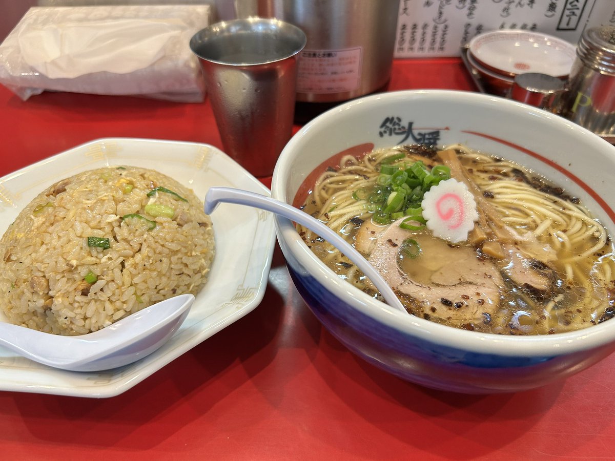 py__xx's tweet photo. 有名店食いにきた
炒飯うまかった https://t.co/6yL3RUmEwI
