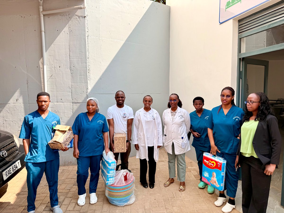 Weforhealth's tweet photo. 1/2
Today, We For Health marked Breastfeeding Awareness Month at Nyarugenge District Hospital by engaging with healthcare providers and supporting mothers to promote, protect, and support breastfeeding.
#WeForHealth #BreastfeedingAwarenessMonth https://t.co/6w0FmdgDsv