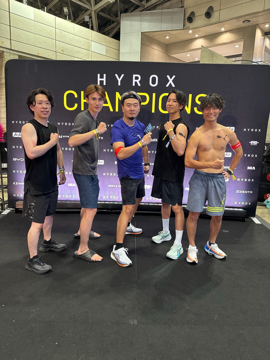 ShdMmym's tweet photo. HYROX完走！🏃🏋️🔥
がんばった&amp;100分きれてよかった！！
種目のスピードは要改善ですな

暗号屋メンバーも全員完走👏
てか当たり前にみんな完走なの暗号屋めっちゃマッチョやな https://t.co/VtgnZ9dY1J