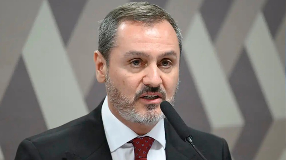 g1's tweet photo. Superintendentes da PF defendem diretor-geral após polêmica no STF https://t.co/gUz1eNWHe7 https://t.co/6dB0LcK7Wp