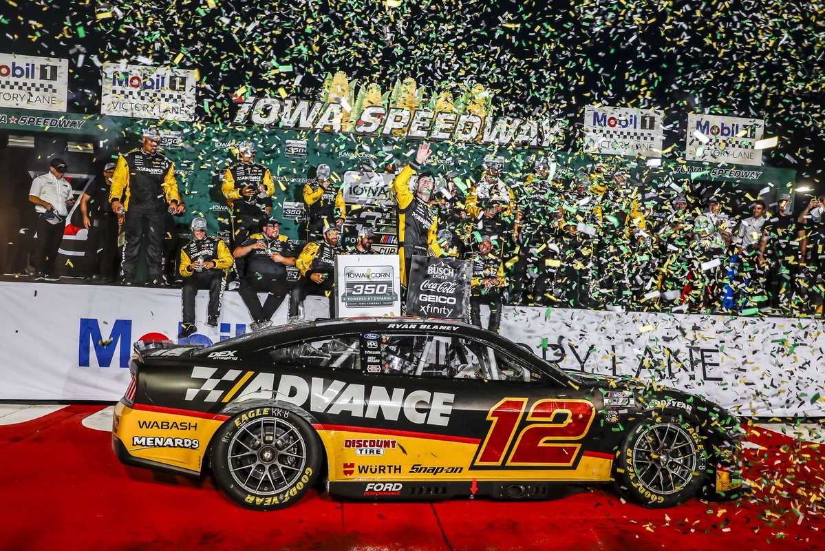 Team_Penske's tweet photo. Time to bring home some more shucks. https://t.co/IrYvcxKCsq
