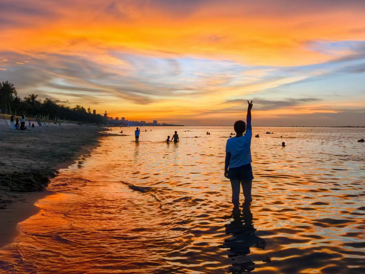 pr67978's tweet photo. Just wrapped up a quick day trip to the coastal town—fresh seafood, sunset walks, and zero work notifications. Perfect weekend recharge! https://t.co/5A2y9b1LXf