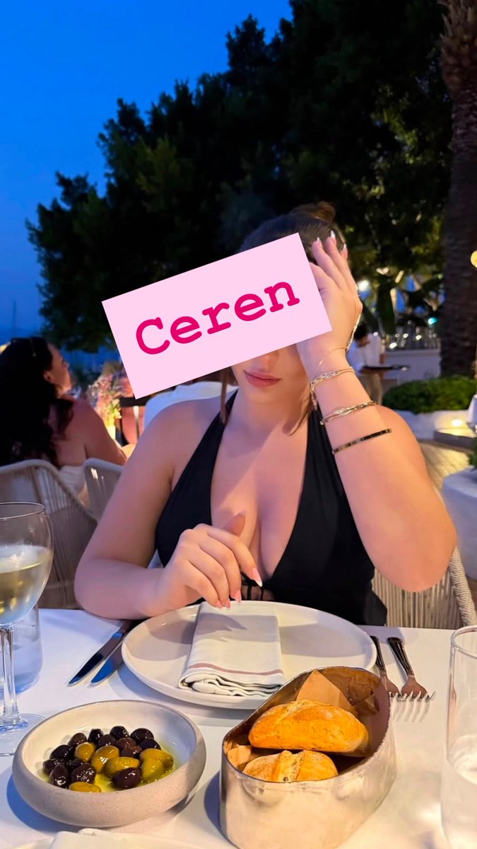 Cerenizz35's tweet photo. Şu sadece merhaba selam naber yazanlar sizi kaale almıyorum! Önceliğim kendini kısaca tanıtıp ne zaman nerede program yapmak istediğini yazanlar olucak 💋 https://t.co/3Snyxz200S