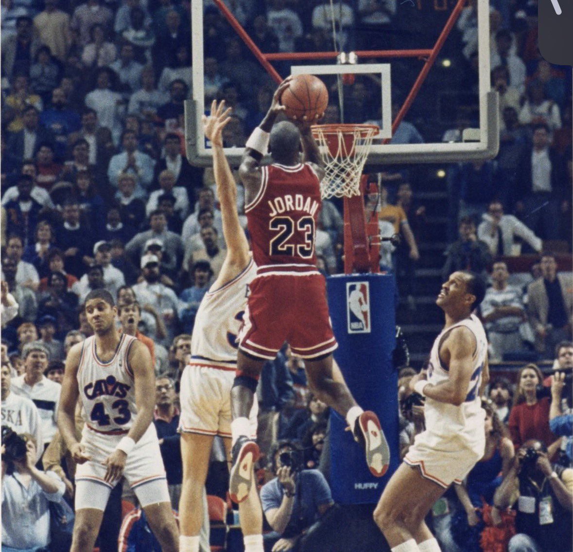 CarterMars83255's tweet photo. @bigsportscasual @GreyDevin87819 Yea thank god for Scottie 😂😂 https://t.co/NXmg1vyHLV