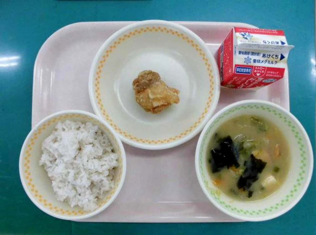 ayanochanz's tweet photo. @YahooNewsTopics ちな福岡の給食これ https://t.co/CIO41d51Z4