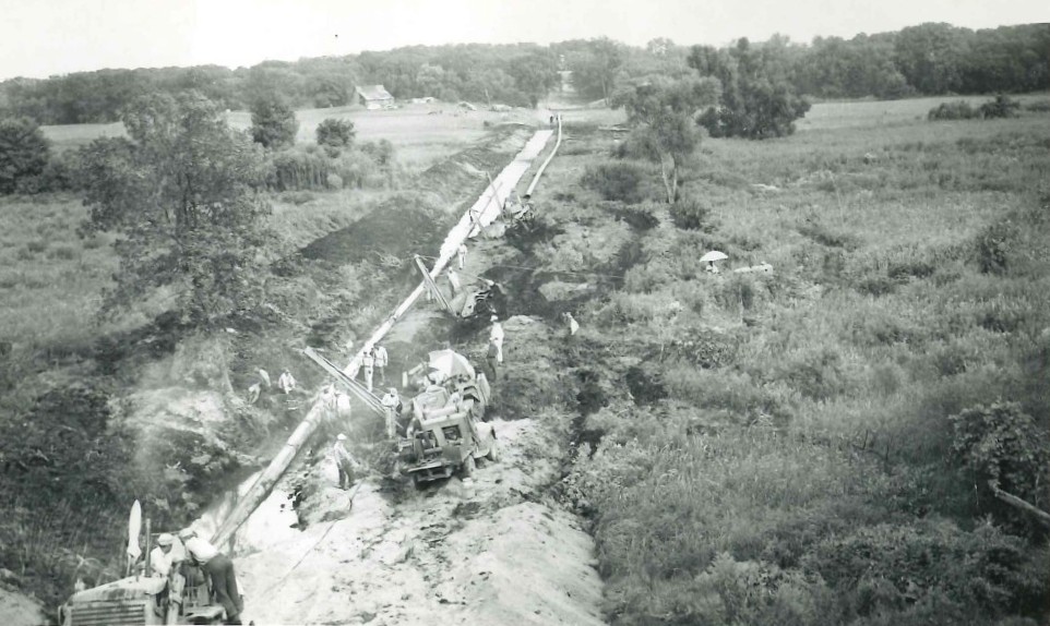 TCEnergy's tweet photo. More than 70 years ago, the ANR system helped shape how energy moved across the Midwest.

A few facts about the network:

✅ The original pipeline stretched 1,800 miles (2,900 km) 
✅ Sandwich Compressor Station became a key hub for energy transportation and storage 
✅ The station is still operating today

Explore the story behind this lasting piece of infrastructure:
https://t.co/qnzinniqkE