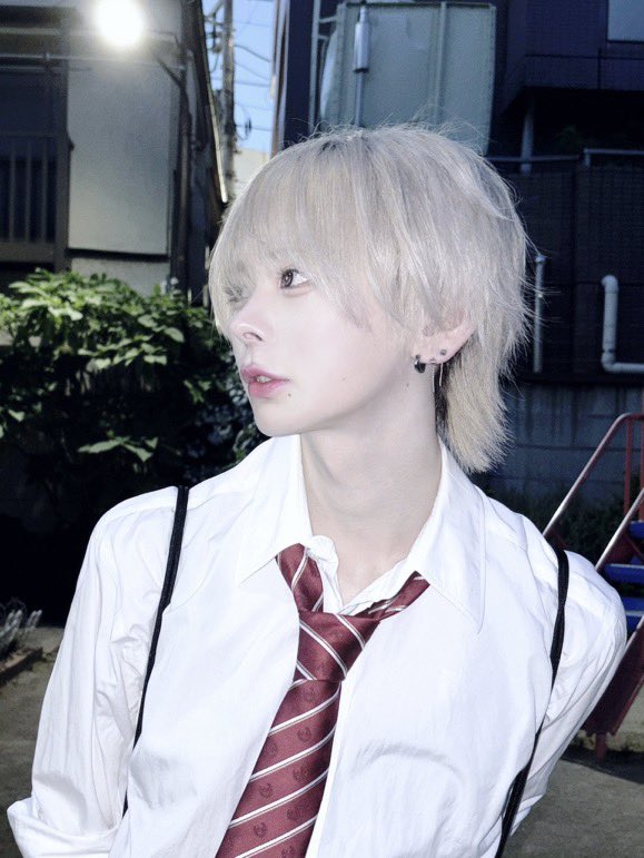 utaminiii's tweet photo. この時と雰囲気が似てない⁉️
今も昔と変わらず大好きだヨ߹ - ߹
(26.08.06と25.06.18の写真、、♡) https://t.co/7M5TziSl3v