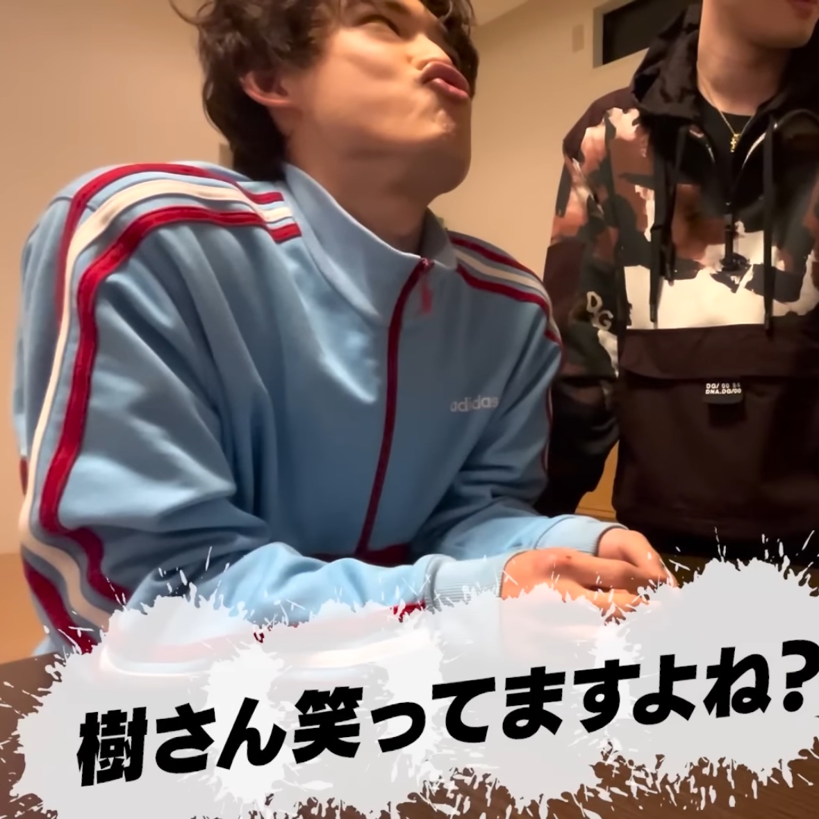 __fiance's tweet photo. 【新規点bot】

松村北斗が劇薬中毒を先取りしている https://t.co/NjJxr1qzFX