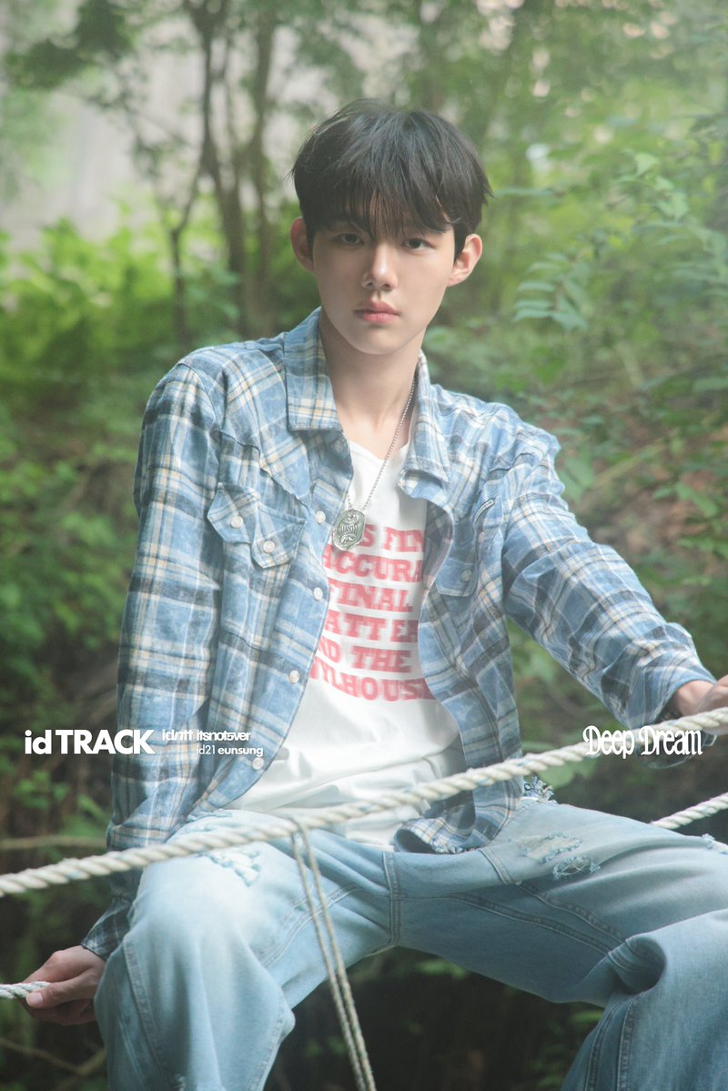 UpdateKBoys's tweet photo. 🚨VEM AÍ! A subunit itsnotover (idntt) anunciou o lançamento de "Deep Dream", que sairá no dia 12 de agosto!
#idntt #아이덴티티
#itsnotover #id_TRACK #Deep_Dream
#곽기웅 #kwakgiwoong https://t.co/qQxbaX814n