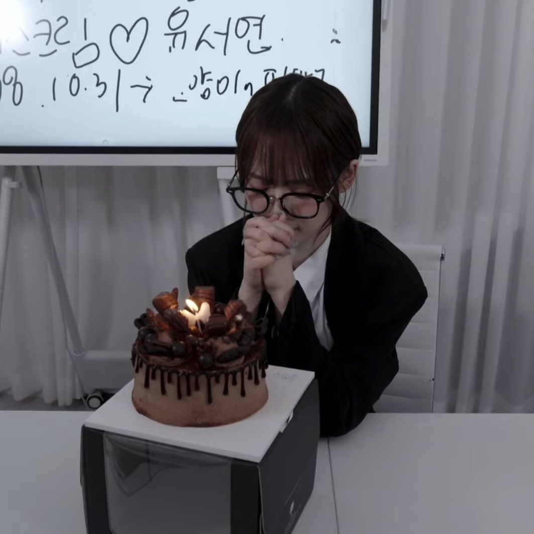 duyuk0ng's tweet photo. 행복하길 https://t.co/nCvVLPVr8R