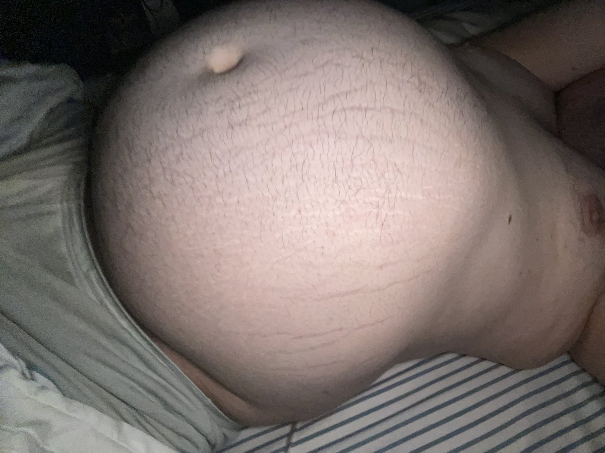 A54_Inflation's tweet photo. First inflation in over a month! 🥵🎈 felt so good pumping my belly up again https://t.co/y1ZuJyPAIg
