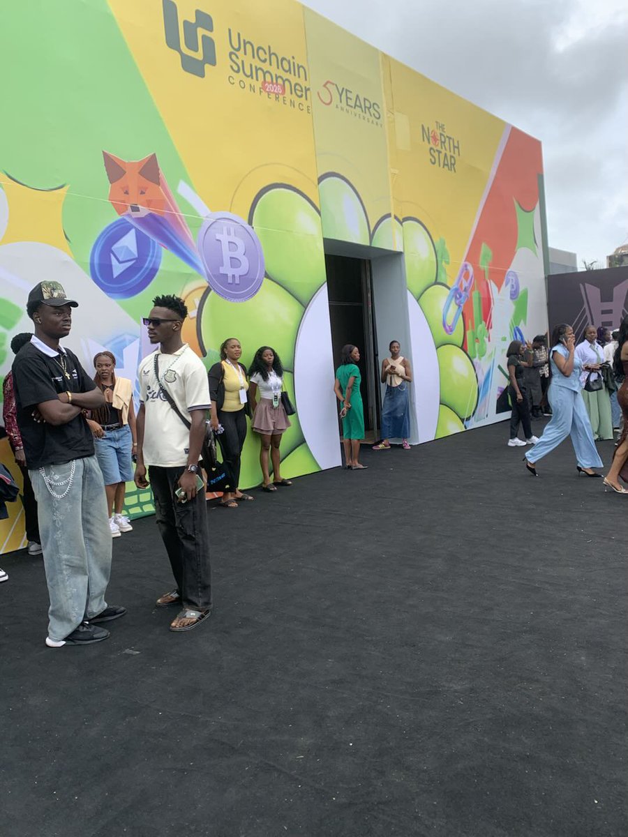 CaptDyor's tweet photo. 🚨🚨How to claim free $2 - $100 on Bitget Wallet 🤑

Yesterday at Unchain Summer @NFT__NG, Bitget Wallet gave away free $2 USDT to attendees.

More than 500 people walked away smiling, but I also got messages from people who couldn't make it or missed out

If you're one of them, this is your second chance.

@BitgetWallet  has just launched another rewards campaign for their users 

Here's how it works:

Complete your first Bitget Wallet Bank Transfer of at least ₦1,000 between now and August 19, 2026, and you'll receive 1 $USDC.

The reward is limited to the first 1,000 eligible new Bank Transfer users so you have to be fast

THERE'S MORE O

After you've completed your own Bank Transfer, you can invite your friends. For every eligible friend who:

- Downloads Bitget Wallet
- Bind your referral code and....
- Completes their first Bank Transfer of at least ₦1,000 during the campaign

You'll earn an extra 1 USDC.

Just remember, you also need to complete your own Bank Transfer of at least ₦1,000 to qualify for referral rewards.

The best part? You can cash out directly to your Nigerian bank account in as fast as 20 seconds.

If you've been looking for a reason to try Bitget Wallet Bank Transfer, this is a good one.

Campaign runs now till August 18, 2026.

Join here:
https://t.co/UQefjuDyTQ

#UnchainSummer #Airdrop