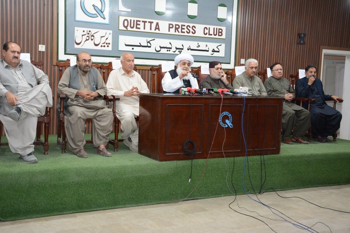 juipakofficial's tweet photo. پریس کلب کوئٹہ: امیرِ جمعیت علمائے اسلام صوبہ بلوچستان، سینیٹر مولانا عبدالواسع صاحب، آل پارٹیز کے رہنماؤں کے ہمراہ بلوچستان کی موجودہ مخدوش صورتحال اور بڑھتی ہوئی بدامنی کے حوالے سے پریس کانفرنس کر رہے ہیں۔ https://t.co/mQtdN9yrQS