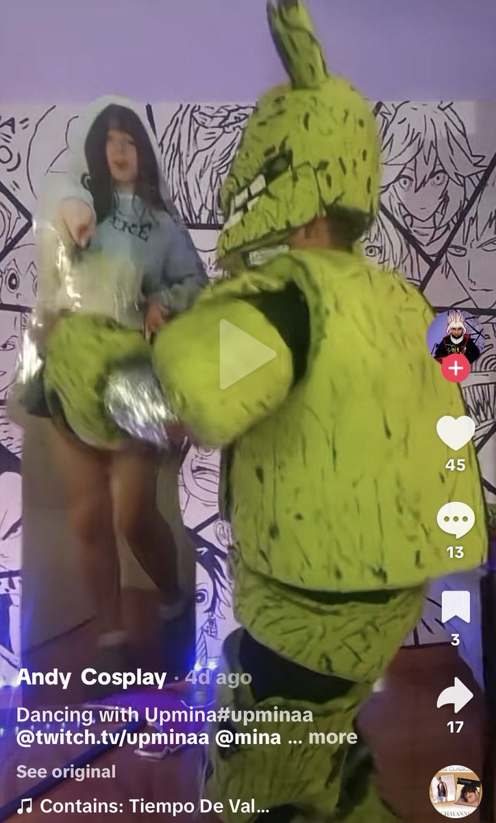 upminaa's tweet photo. this got sent to me lol 
springtrap dancing with me how funny hahaha https://t.co/JhnV3oU0ad