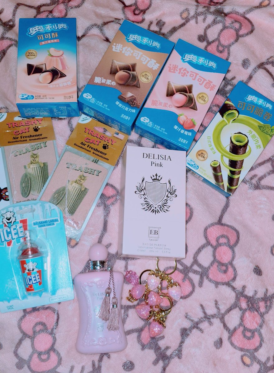 Miichel701's tweet photo. #shop #shopping #school #schedule #diary #SchoolSupplies #notebook #sketchbook #collectibles #kawaii #schoolsupplies #officesupplies #book #bookmark #kidcore #kidwave #collection #collector #waltmart #prichos #keychain #collectibles #notebook #notepad #stickers #sticker #capybara https://t.co/utFDujtFbF