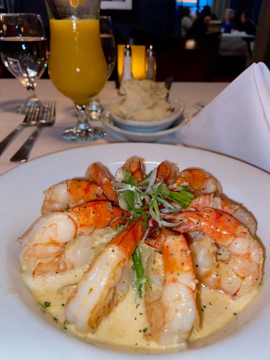 bossbabejass's tweet photo. 📍Ruth’s Chris Date Nights >>>> 😍 https://t.co/ZFOTSSuvLw