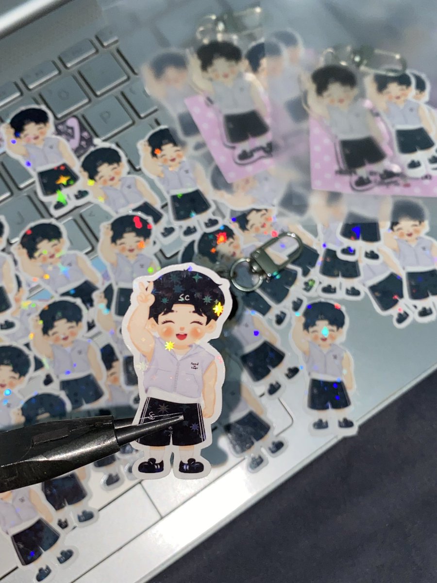 Mabeysss's tweet photo. See u besbi 🤭
karna sticker nya jdnya banyak yg folded mirror ku tambahin sticker yaa 🥹 https://t.co/j132ZKAxRF