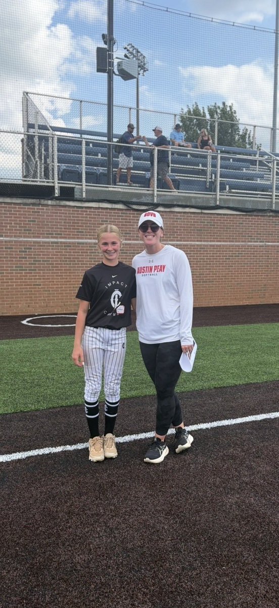 IveyWarpool3's tweet photo. Another great day getting better at the Belmont Softball Prospect Camp! Thanks to all the coaches for the instruction and feedback. I learned a lot today and can’t wait to put it into practice. 🥎 https://t.co/qMryJwrnmb