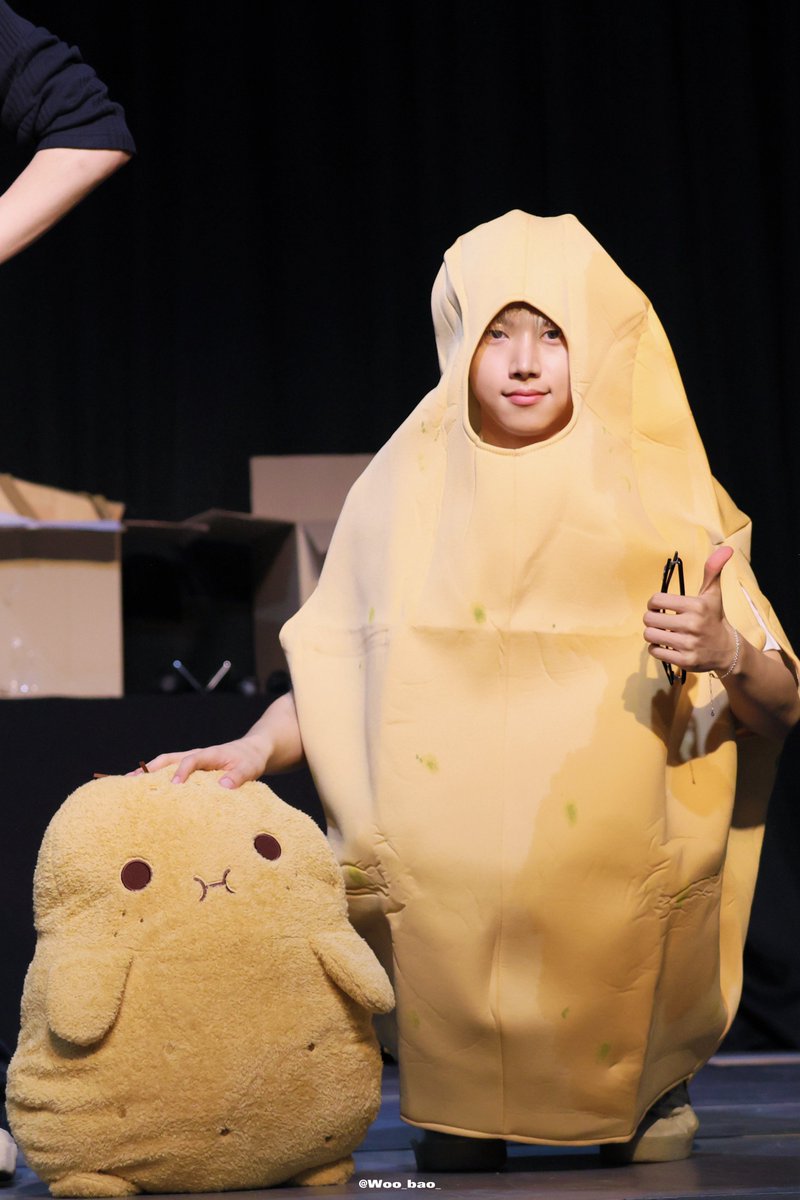 Woo_bao_'s tweet photo. 260806 MS

🥔🥔🥔

#현우 #hyunwoo  #xikers 
#싸이커스  #サイカース https://t.co/ZB8TJiNl1l