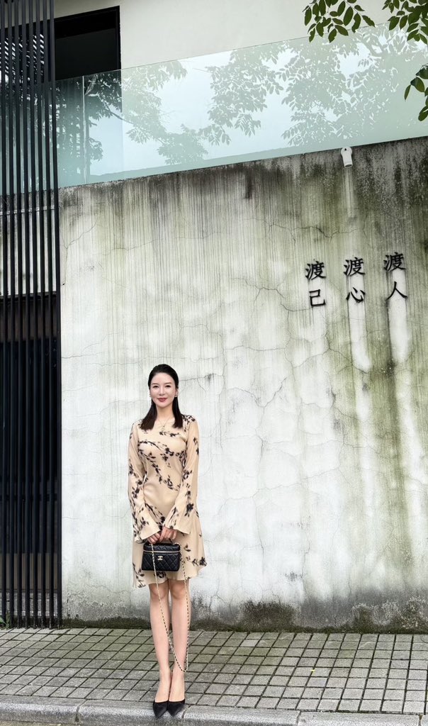Daina05m's tweet photo. A kind heart makes one beautiful, a benevolent heart makes one's face kind, and a tranquil heart brings abundant blessings.🥰 https://t.co/UsLmHT11K6