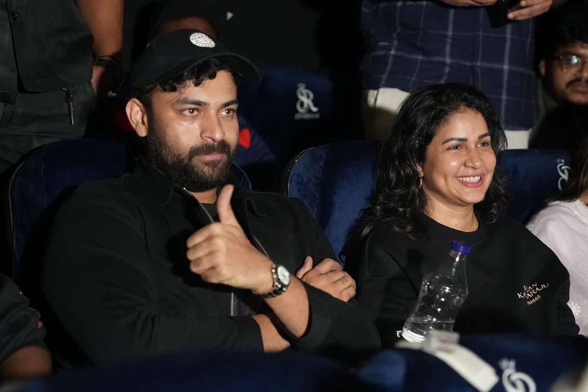 NmediaEnt's tweet photo. #KoreanKanakaraju First Half Review 🔥

A thoroughly entertaining first half! 😄

✅ Satya's comedy is hilarious.
✅ Varun Tej's comic timing is on point.
✅ The BGM adds solid elevation.
💥 The interval fight is a major highlight and gives OG interval sequence vibes.

#VarunTej https://t.co/JVQk9FDoPk