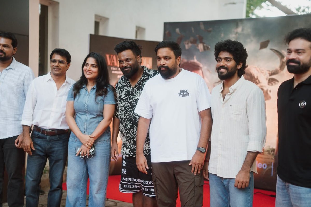 rs_prakash3's tweet photo. .@simonkking is one of the most underrated music directors out there. His work is always fresh and interesting. Looking forward to what he’s cooked up for #Vadhandhi2!

#SimonKKing https://t.co/wQI4Risa9J
