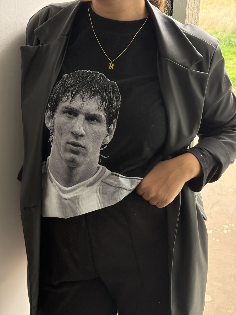 NachoFloricich's tweet photo. Vengo a traer buena data por acá.
En https://t.co/phgjp3cZFi sacamos una cápsula con remerones del Diego, Messi y Argentina. Para quien quiera, los esperamos en Ig🤩 o por DM. https://t.co/TLP3n52uM5