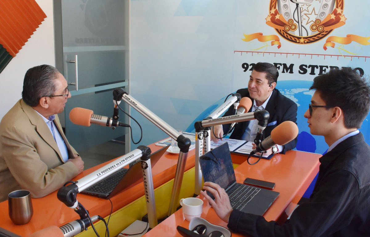 RegistroCivilec's tweet photo. 🎙️ En @LaPoderosaEc, el director general @OttnRivadeneira informó que el @RegistroCivilec 
ha inscrito a 124.925 niñas y niños en lo que va del año. La inscripción de nacimiento es gratuita y se recomienda realizarlo los primeros 45 días días de nacido. https://t.co/Z1PnXJYCTr