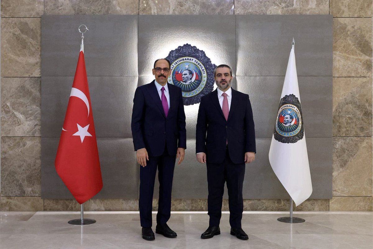 tragency1's tweet photo. رئيس الاستخبارات التركية إبراهيم كالن يستقبل، اليوم الخميس، وزير الخارجية السوري أسعد الشيباني في العاصمة التركية أنقرة. https://t.co/1DKfl4ZBMr