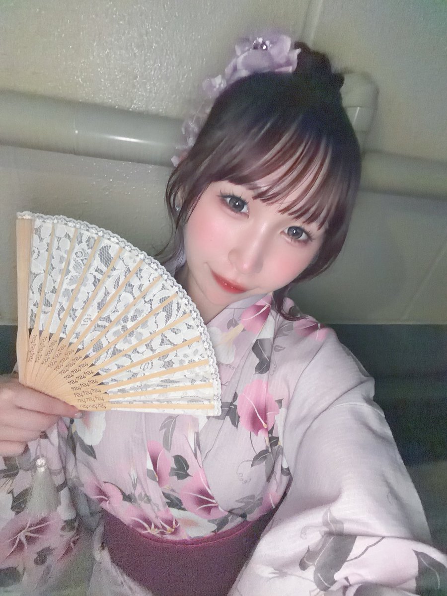 wanco_cha's tweet photo. 🎤ライブ情報

＼＼✨無銭ライブ🉐／／

なんと「20分枠」いただけました😭
みんなが足運んで、いつもライブ見にきてくれるおかげだよ〜！！！本当にありがとう✨

ぜひ祝日㊗️お待ちしてます！！

「ZEST SUPER LIVE」
🗓️8/11（祝火）
📍秋葉原ZEST

🎤17:35〜17:55
📸18:10〜19:00

🎫https://t.co/yYwdc5B4QE