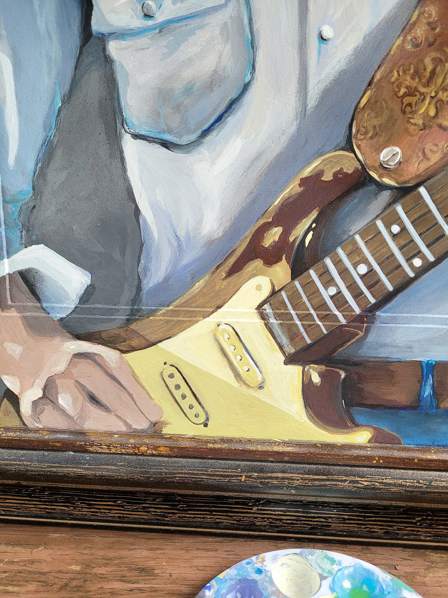 thatnurselulu's tweet photo. I decided to re-work the left sleeve bc the shadows were off. I still need to add the guitar strings and a few more highlights. #WIP #Rory https://t.co/dJuzI7wQ7W