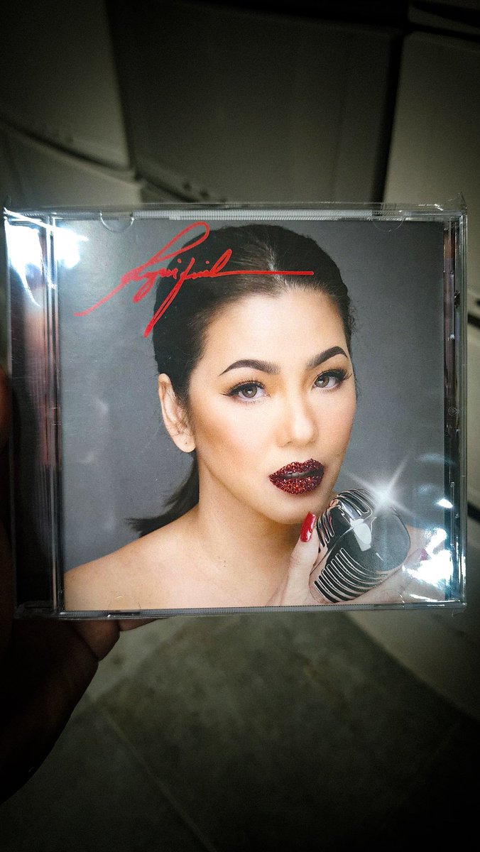 rvremaster's tweet photo. Got my copy of Reginified on CD!
Next time na yung vinyl, pag-ipunan muna 🤣 https://t.co/lGb3N42FHq