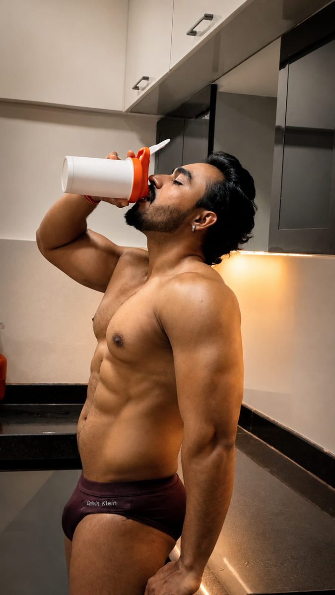muscledaddyhere's tweet photo. The exclusive side is for the ones who choose it. Click on Bio! https://t.co/1GR3c2zl8Y