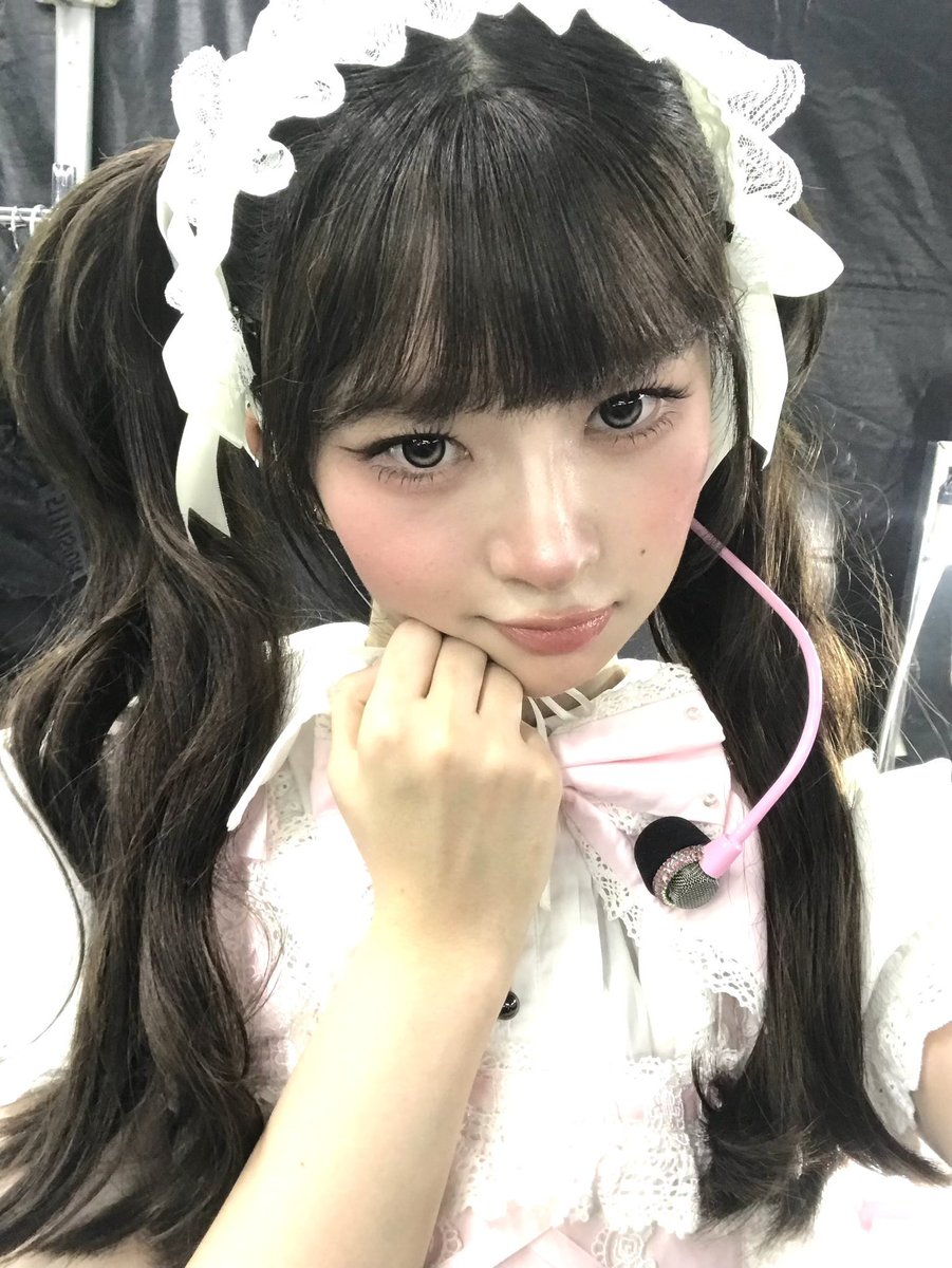iveracheI's tweet photo. the loud cheers in tokyo dome made my heart melt! ᓚᘏᗢ / thank you so much for always loving me so deeply. ☻♡ https://t.co/CzDwUyLwnt