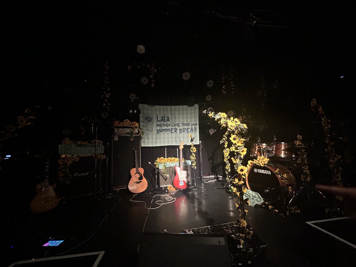 sho627uma's tweet photo. Lala SUMMER BREAK 名古屋

外も暑かったけど会場内もめちゃくちゃアツかった！！
終始楽しそうに演奏してるのも、MCでコントしてるのも良かったなー

Lalaと最高の夏休みを過ごせた！

 #Lalaと夏休み https://t.co/ZyjaMS3VB9