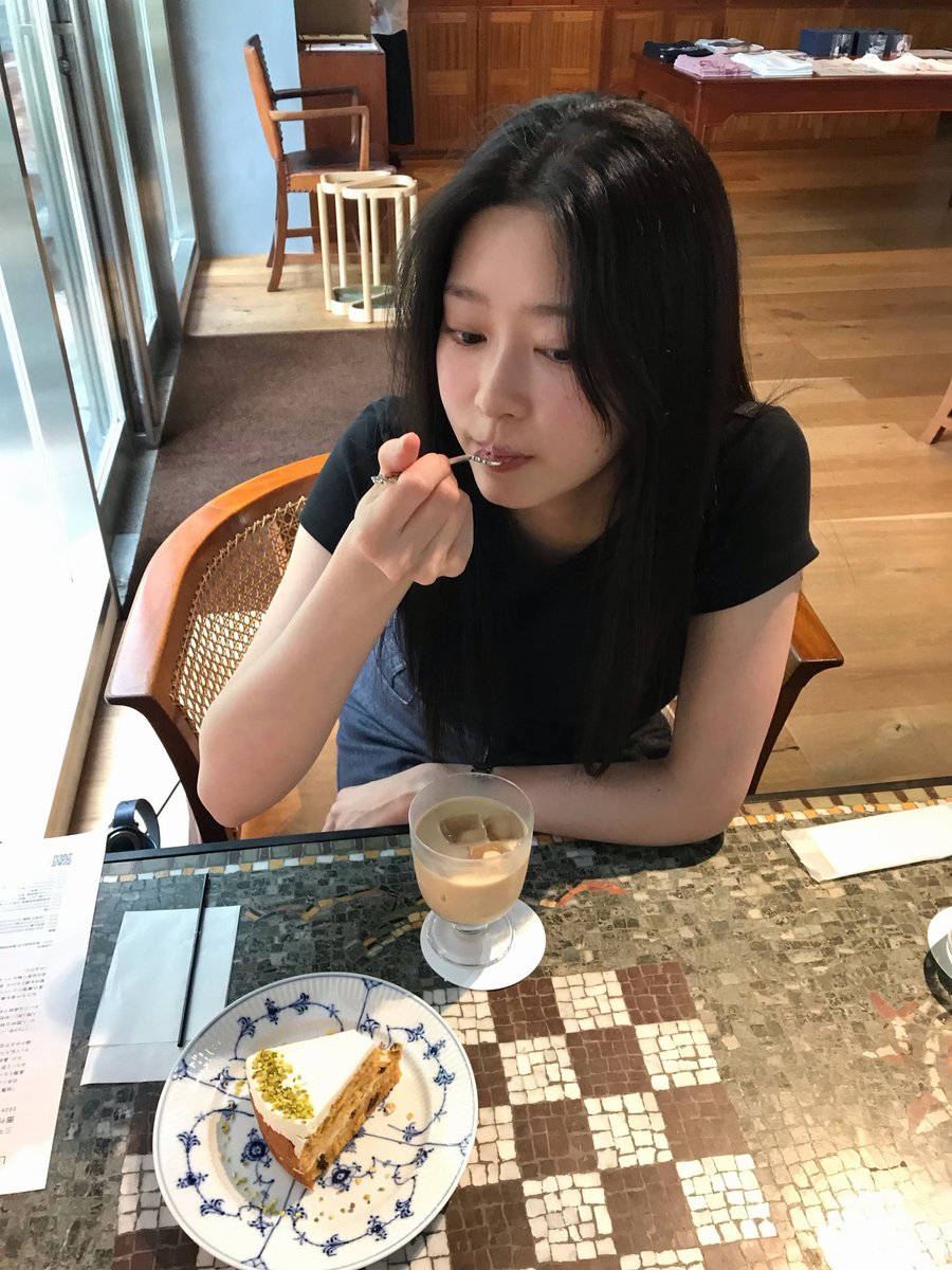 minjufiles's tweet photo. minn.__.ju ig update ♡ https://t.co/UDmn2JuBMZ