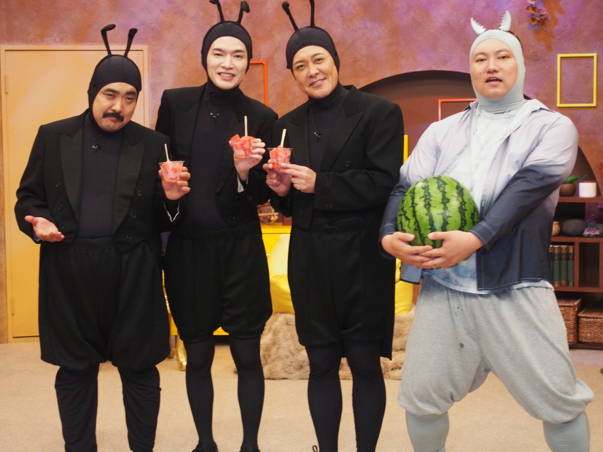 TVGweb's tweet photo. 有田哲平、深澤辰哉ら出演
「アリフォルニア season2」
9月放送決定＆囲み取材会開催✍️🏻
---

好評ゆえにseason2決定も
深澤に「アイドル崩れ」疑惑⁉️
「ど真ん中を走っているつもり」

アリにちなみ”集団行動”への思いも💭
「Snow Manでいるのが楽しい」

https://t.co/BotCV672If

#アリフォルニア https://t.co/KS4670niMt