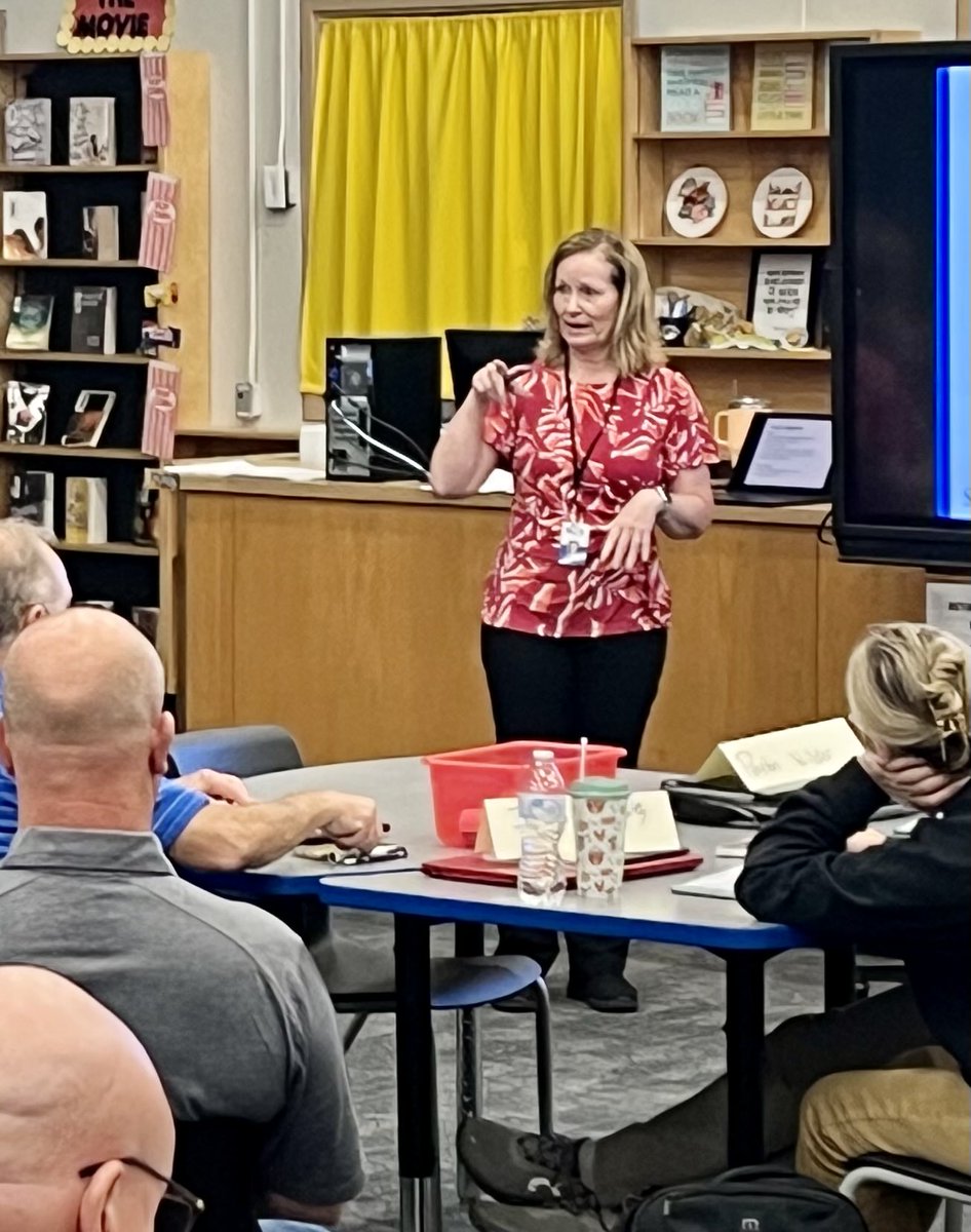 KCS_EPP's tweet photo. Last week, our new Cohort 6 candidates met for their Intensive Induction Week at Karns HS. 32 new CTE instructors from 15 partnering school districts got their first taste of what it means to be a teacher—for most a 2nd or even 3rd career at this point 😊 https://t.co/O9EZ16H3kF