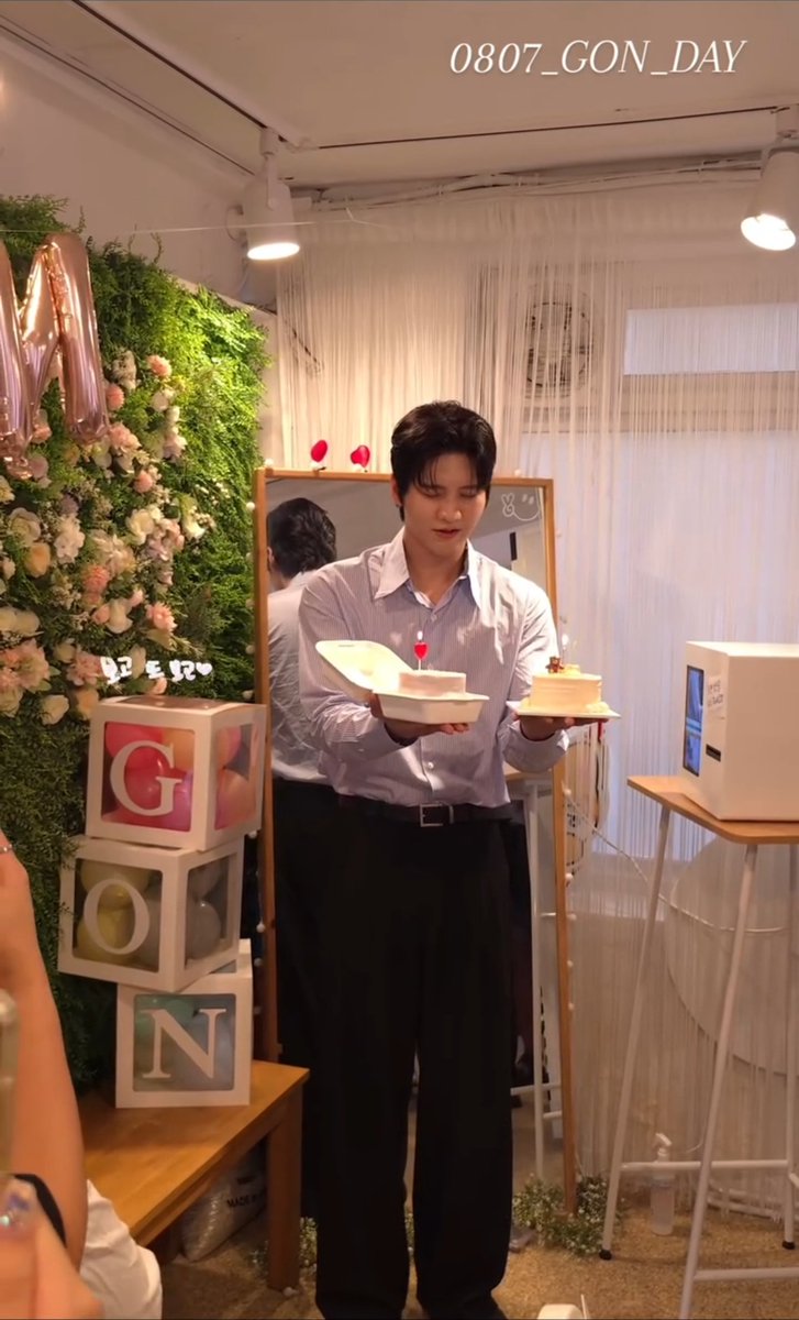 VVSkookitkookit's tweet photo. 원서야 생일 축하해.🎂🎉
내가 좋아한 GON은 잠시 쉼표가 되었다 생각할게.
언제 어디서 어떤 소식으로 다시 닿게 될진 모르겠지만
아프지않고 건강하게 잘 지내고 있길 바라.

#이원서 #GON #HBD https://t.co/NUbzXCpIdt