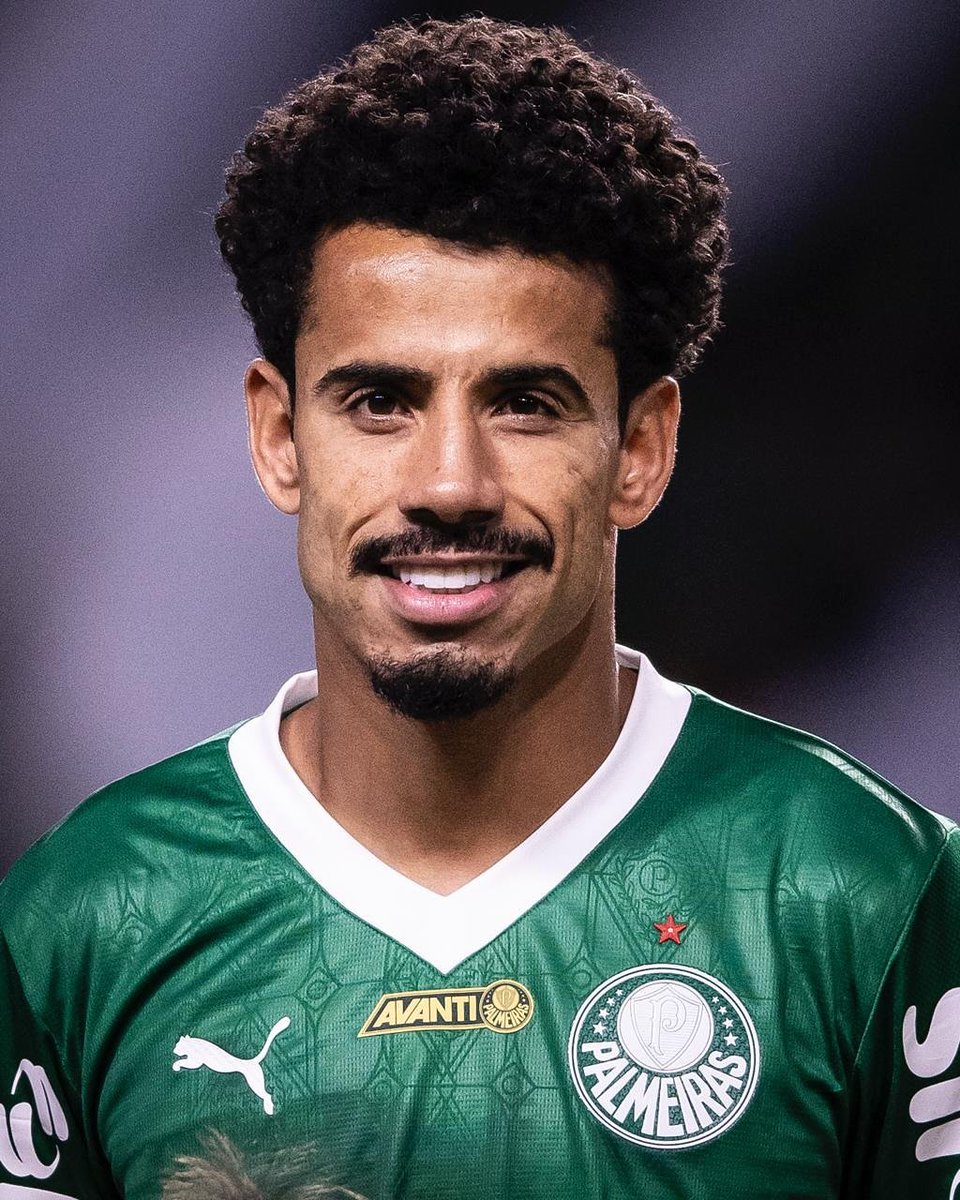 presepadasdasep's tweet photo. Se na base não tiver ninguém melhor que esse cara, pode demitir o João Sampaio 

"Ainnn, mas ele não entende mais de futebol que o Abel que indicou o Lucas Evangelista." Tem certeza?

Abel indicar jogador em pleno 2026, deveria ser considerado crime. É só bagre caro e ruim https://t.co/QPPuX8w2O5