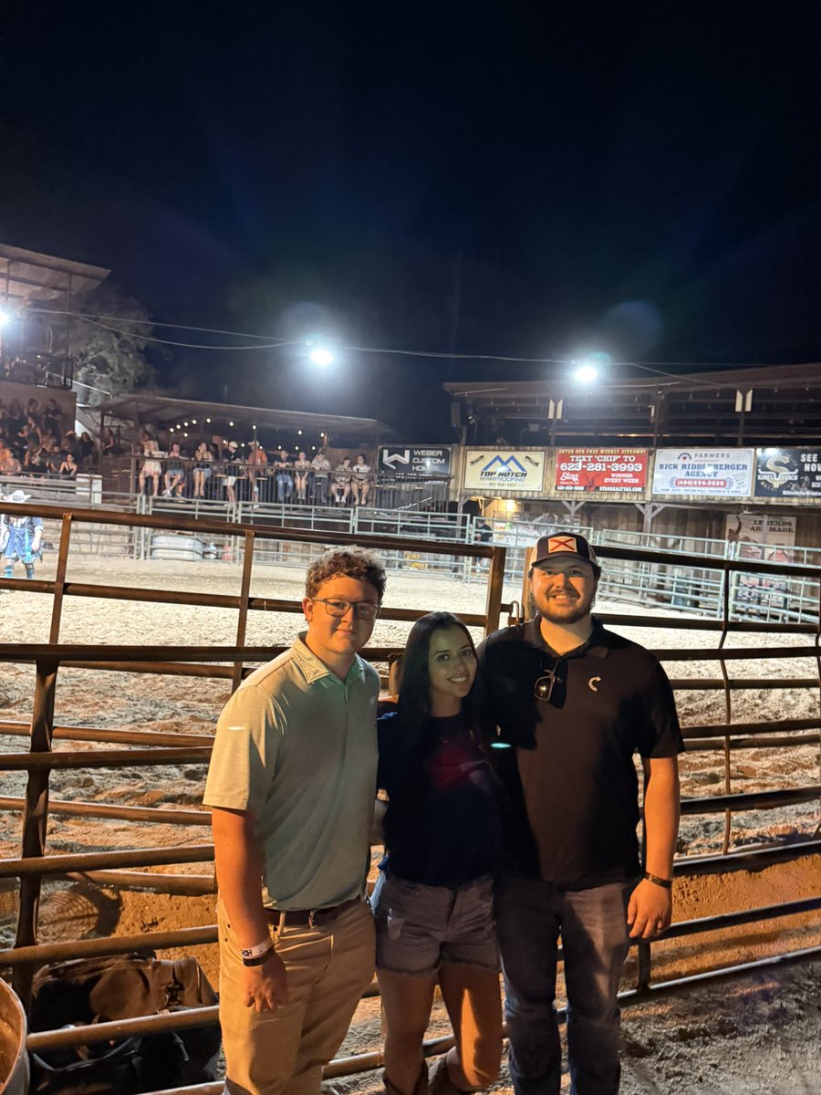 jlawrence0307's tweet photo. So excited to introduce TWO new members to the Gulf Team! 👏

Sunshine @Marianavchavez 
Panhandle @VanWood1776 

Make sure to give them a follow to stay up to date on all the great work they do with our @tpusastudents! 🇺🇸 https://t.co/rSNAwt9fVu