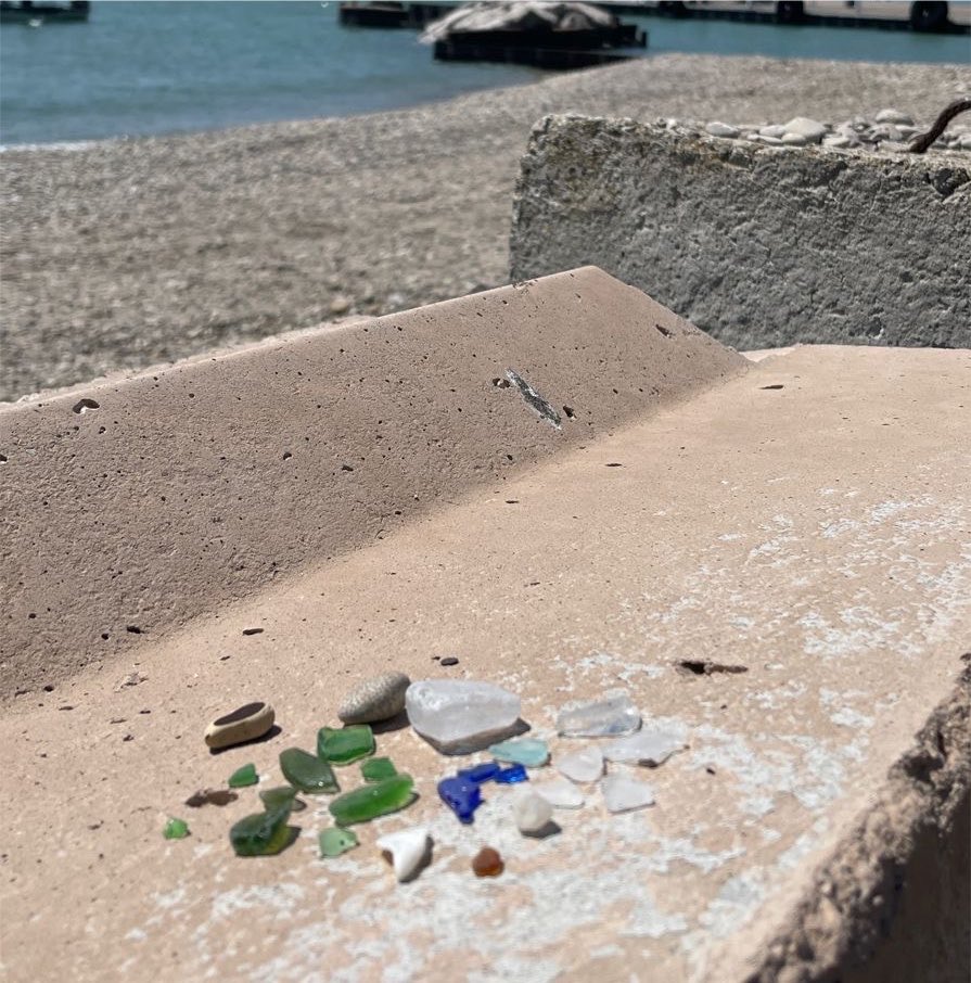 KatieIsASiren's tweet photo. Lake Erie Sea glass colors https://t.co/6TCgm0jWsA