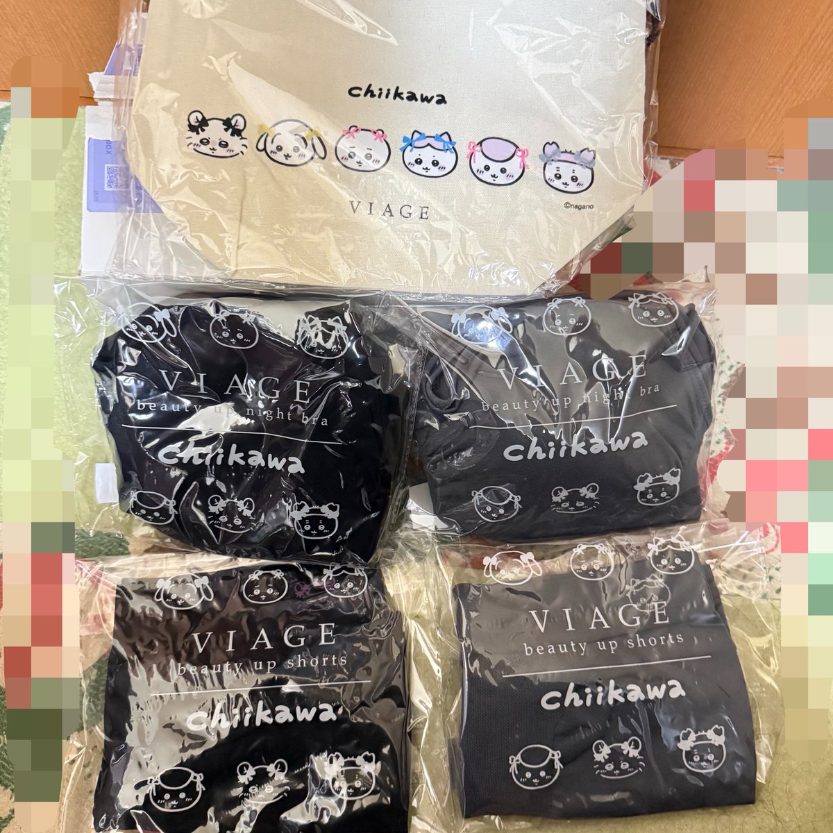 mint_cd__'s tweet photo. 衝動買いしちゃった…!届くの早くてびっくり!
捨ててしまうであろうビニールまで可愛くて…♡
巾着も可愛いから買ってよかった(∩´͈ ᐜ `͈∩)
#ちいかわ #viage https://t.co/4FfpKqDvvW