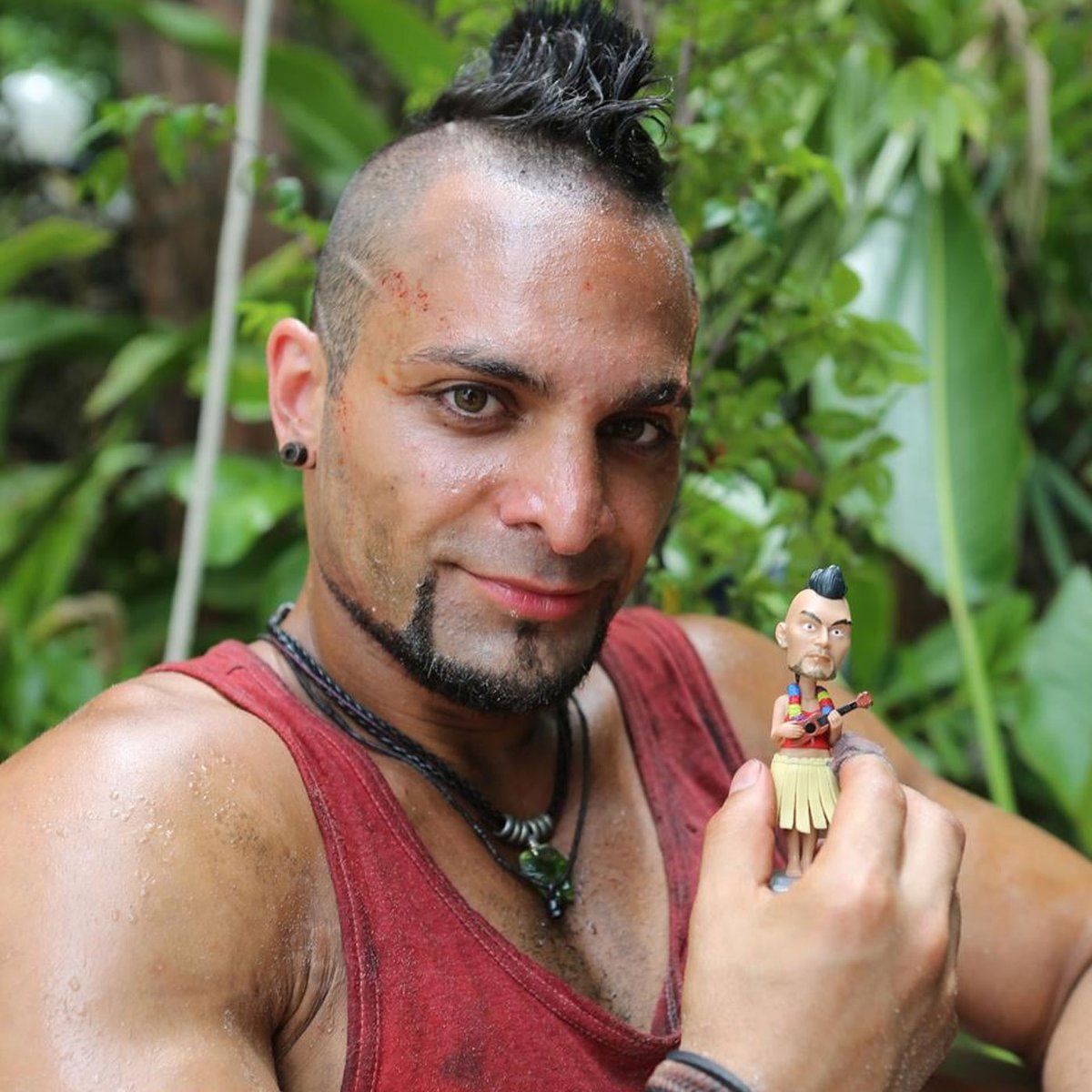 screentime's tweet photo. Michael Mando says he’d return as Far Cry’s Vaas with the right script

“Vaas is my little baby … I would be happy to revisit that role if the script is right. I've always wondered what he would be like against a backdrop like New York City... Vaas flying by in his motorcycle, cutting through traffic... on the subway…”