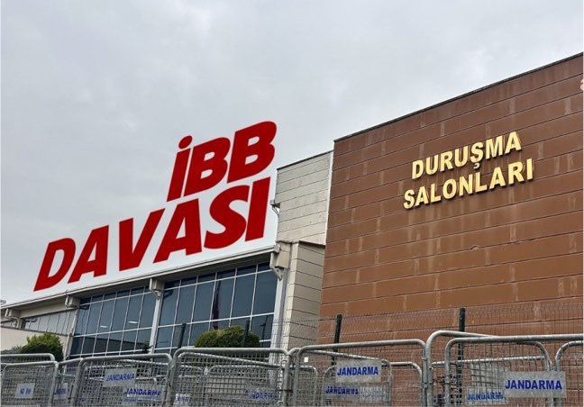 HaberAjansi__'s tweet photo. #SonDakika | iBB Davası'nda tutukluluk incelemesi yapan istanbul 33. Ağır Ceza Mahkemesi, aralarında Ekrem imamoğlu'nun da bulunduğu 53 isim hakkında ‘tutukluluğun devamı’na karar verdi. https://t.co/wzKDuxOTiY