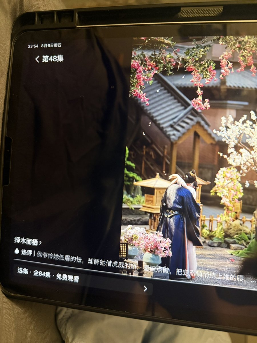 Fttcqv's tweet photo. 这是我看过最想吐的一部���剧   全部都是亲嘴和床戏 因为我有做事情放短剧听声音的习惯 前一部完���随机给我的 听一半真忍不了 https://t.co/U71MpHD3cy