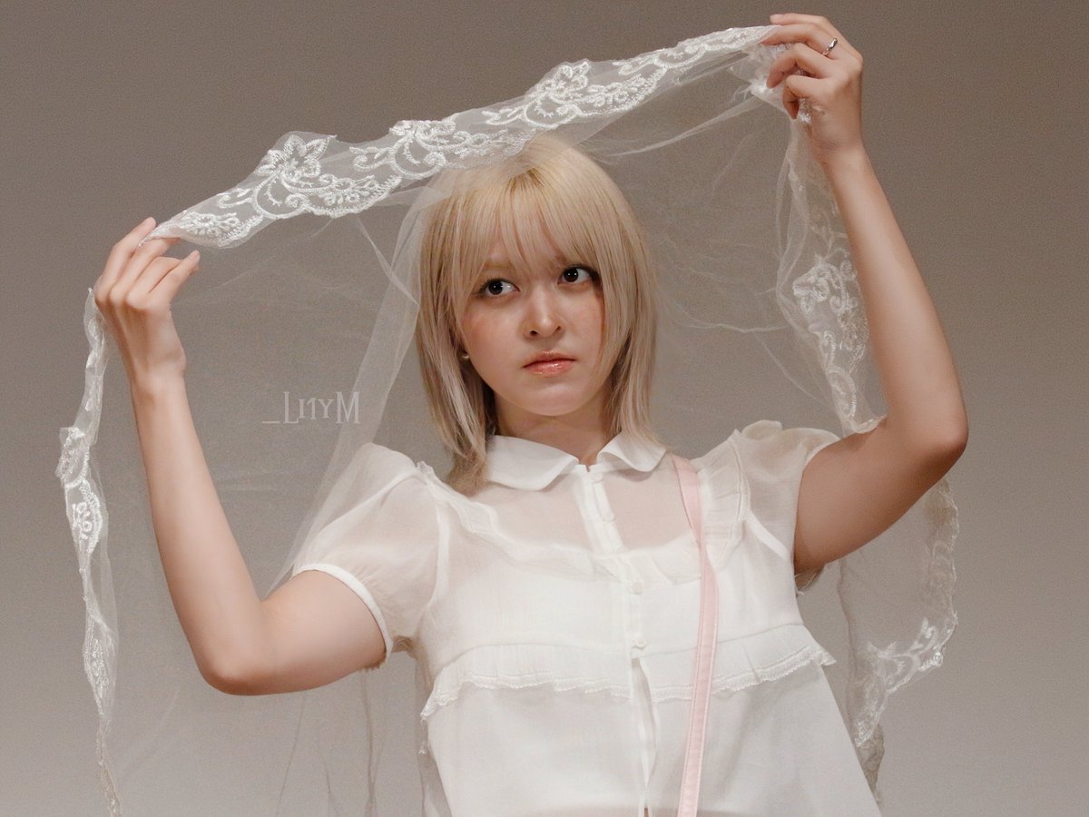 _Li1yM's tweet photo. 260806 MS TOKYO

👰🏼🌼✨

#NMIXX #엔믹스
#LILY #릴리 https://t.co/Kw0cHMwIfR