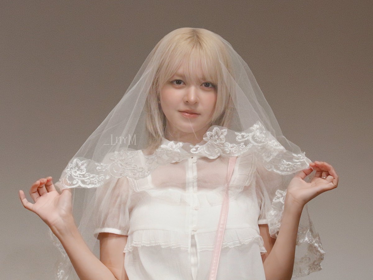 _Li1yM's tweet photo. 260806 MS TOKYO

👰🏼🌼✨

#NMIXX #엔믹스
#LILY #릴리 https://t.co/Kw0cHMwIfR