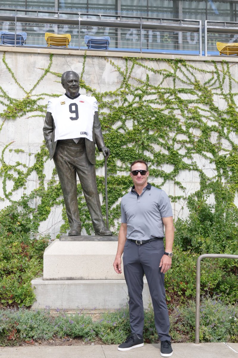 Saints's tweet photo. At Tom Benson Stadium ⚜️ https://t.co/z9O2z326LB